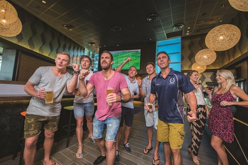 ACES SKYCITY BIG SCREEN BOYS 1