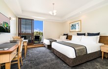 Deluxe Hotel Family Room