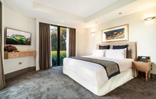 Garden Grand Suite Bedroom