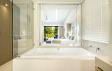 Superior Lagoon Bathroom